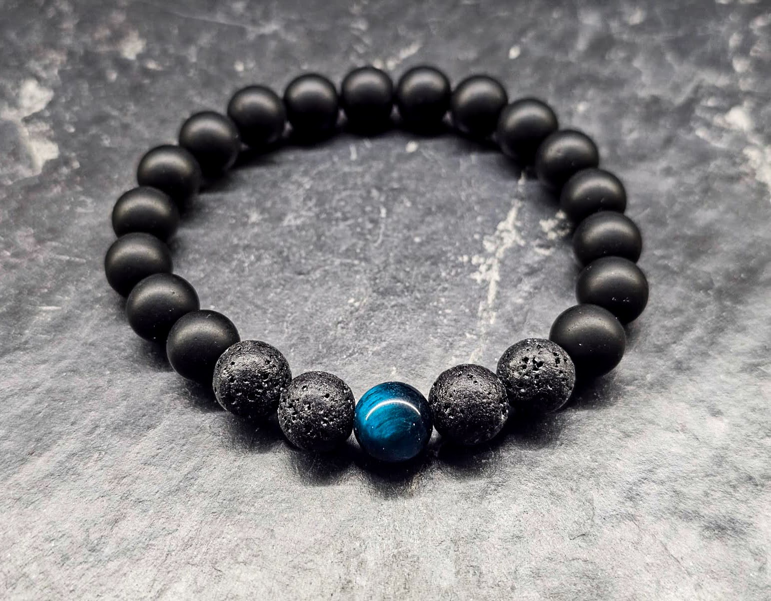 Bracelet (with agate, lava stone and tiger's eye stones)