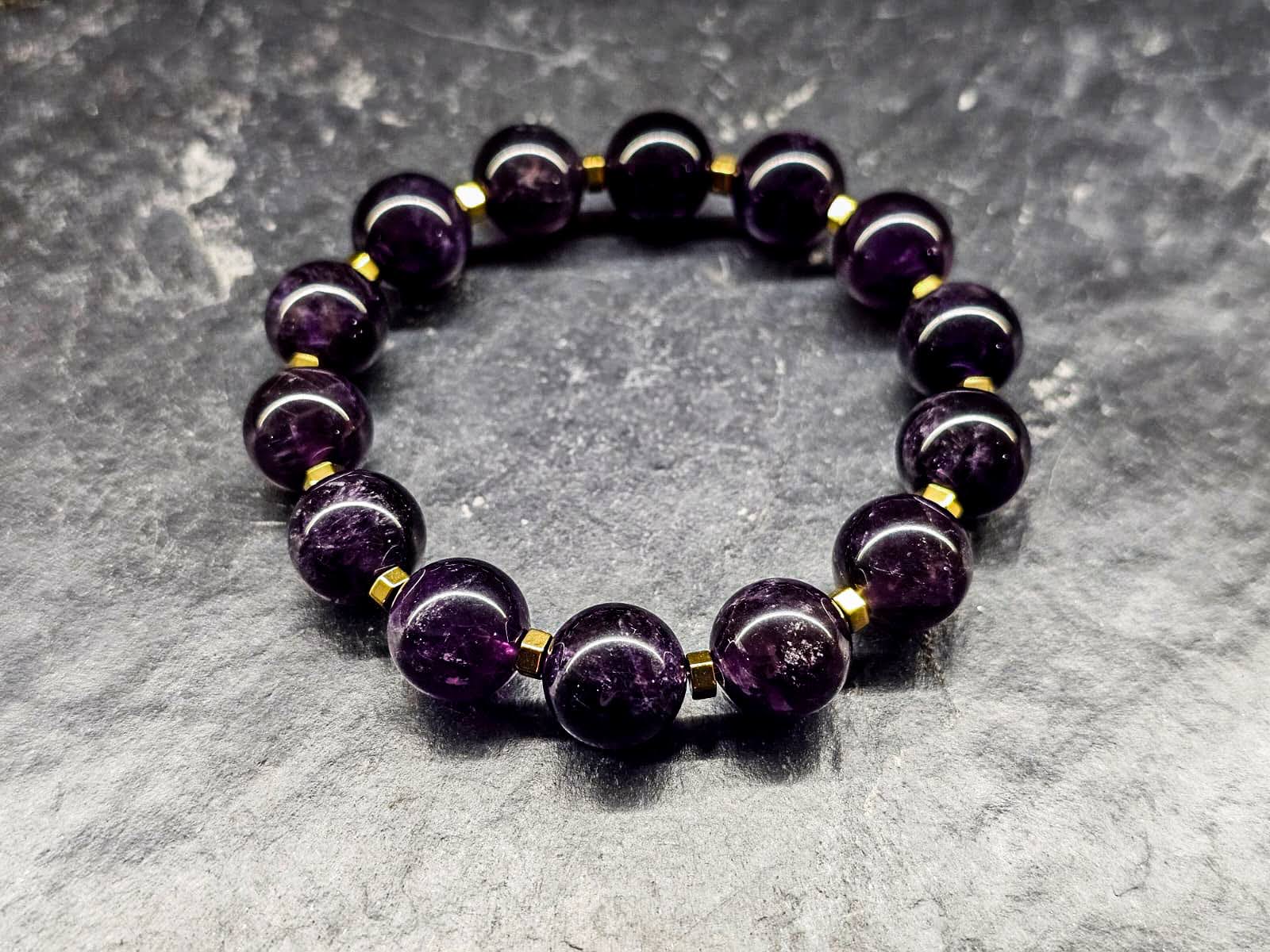 Bracelet (amethyst stones)